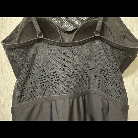 COPY - One piece swim suit - Picture 5 of 9